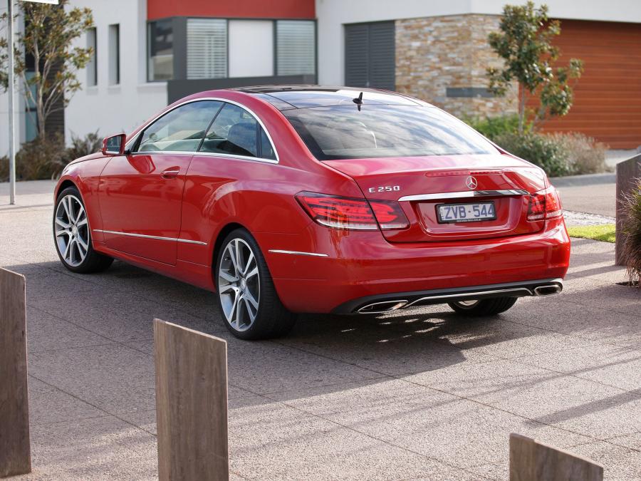  Mercedes-Benz E250 Coupe 2013 года  (AU) (фото 4 из 19)